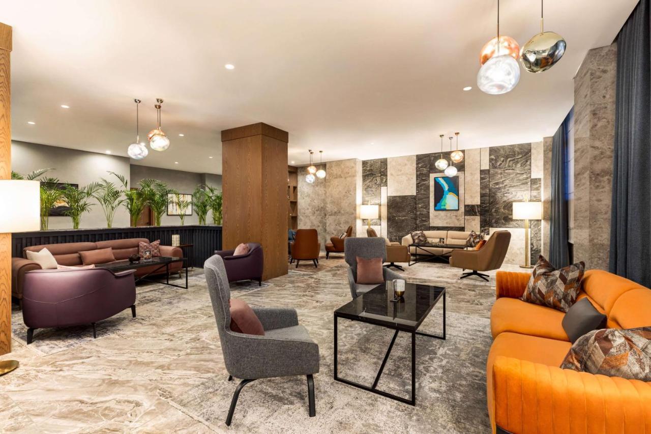 होटल Wyndham Garden 5*