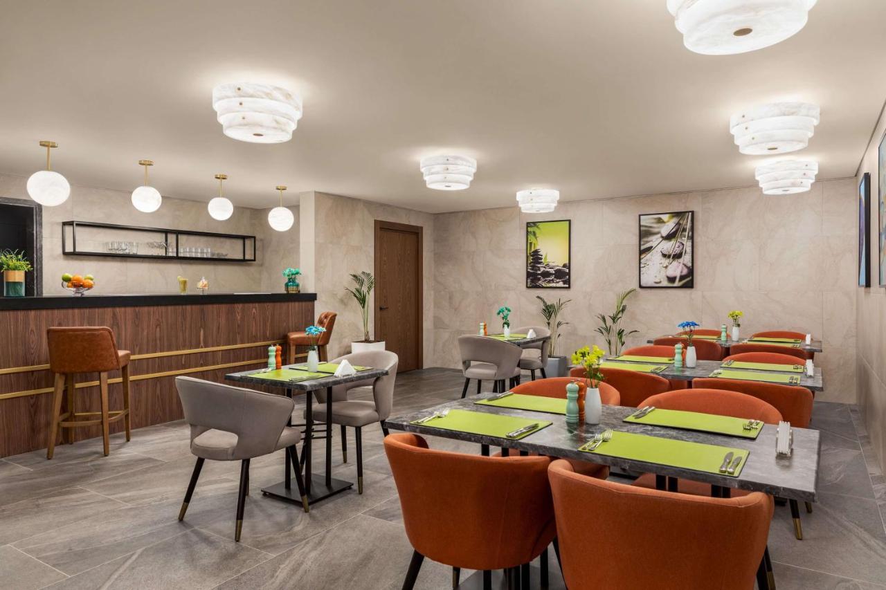 Wyndham Garden 5*
